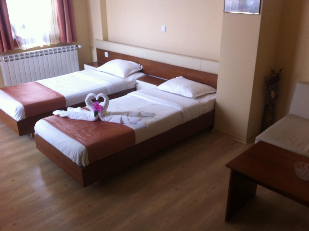 Rusenski Lom Hotel Koshov Eksteriør bilde